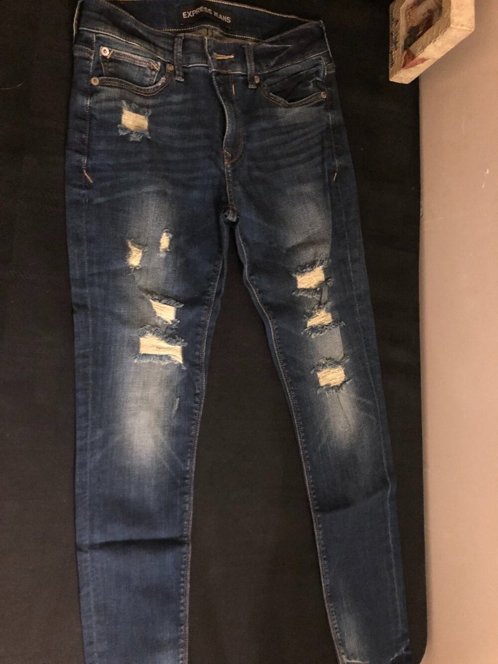 Express Jeans Mid Rise Legging Distressed Skinny Jeans Size 2R Like New